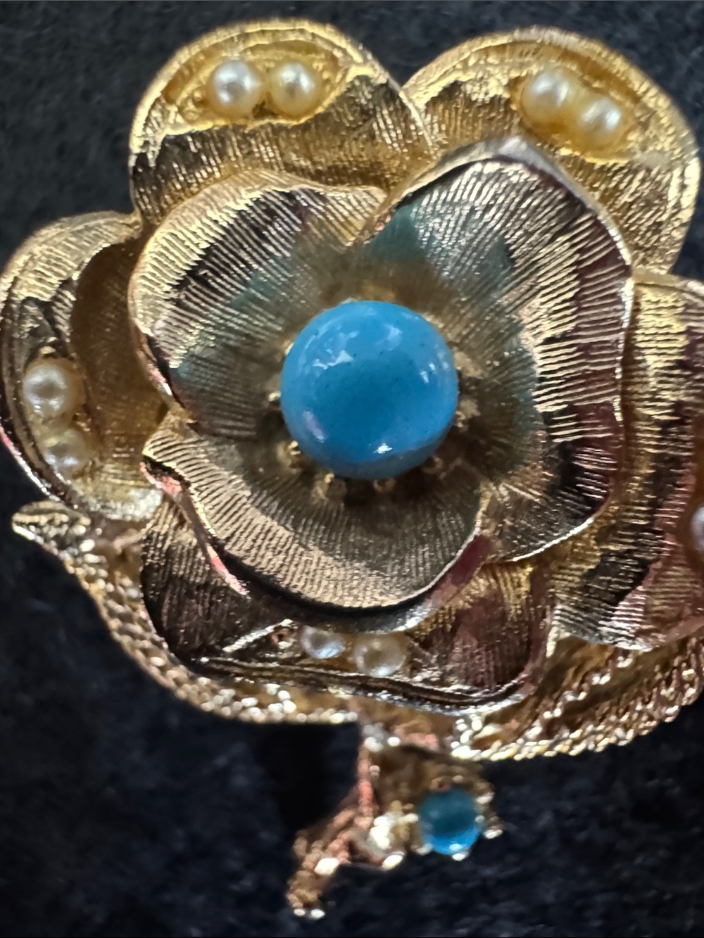 VTG 1960s Gold Tone Rose Flower Brooch Pin Faux Turquoise Cabochon Pearl - Picture 5 of 5